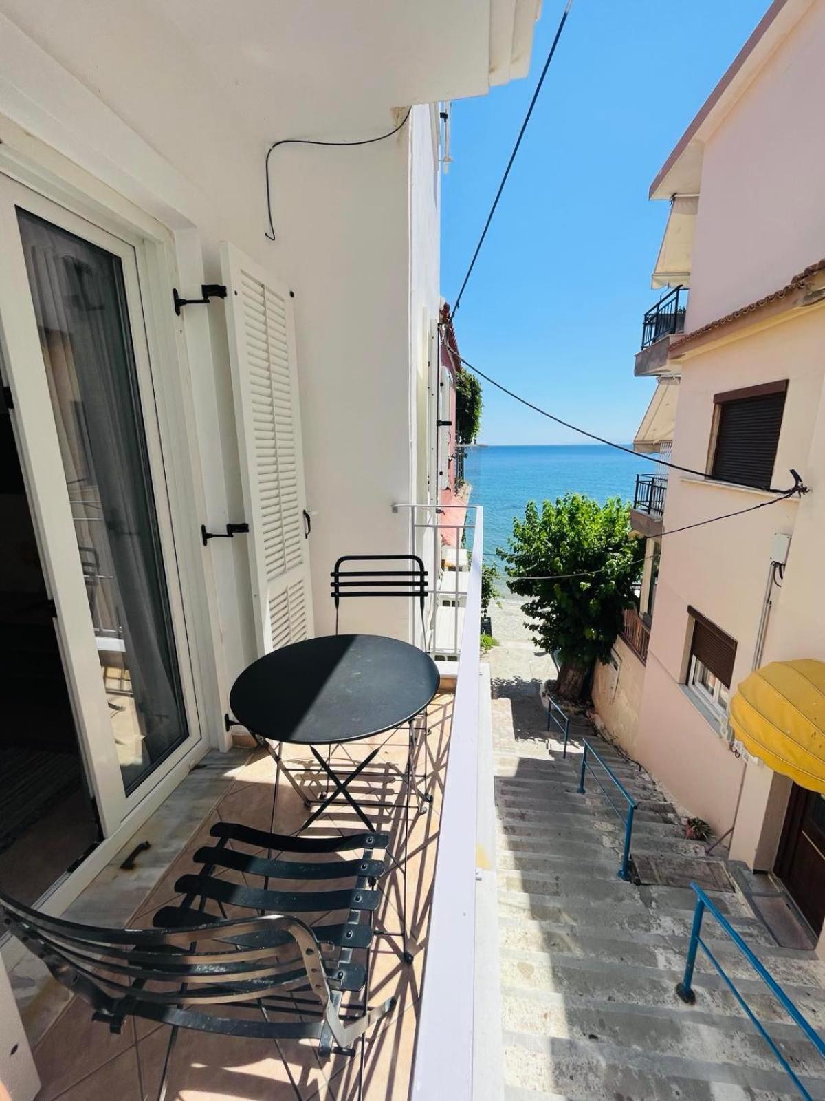 Ammoudeli Apartments Plomari Екстер'єр фото